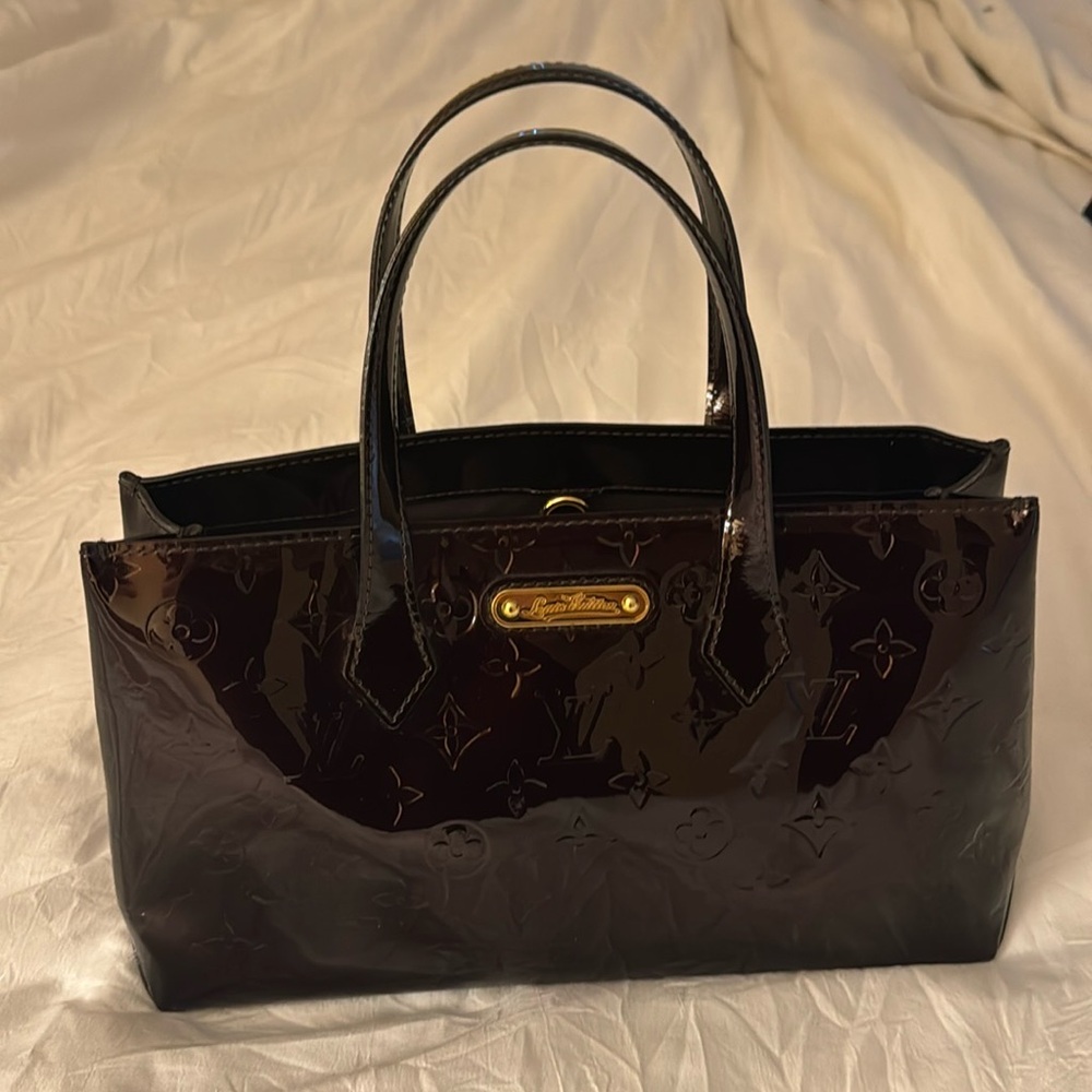 Louis Vuitton patent top handle .